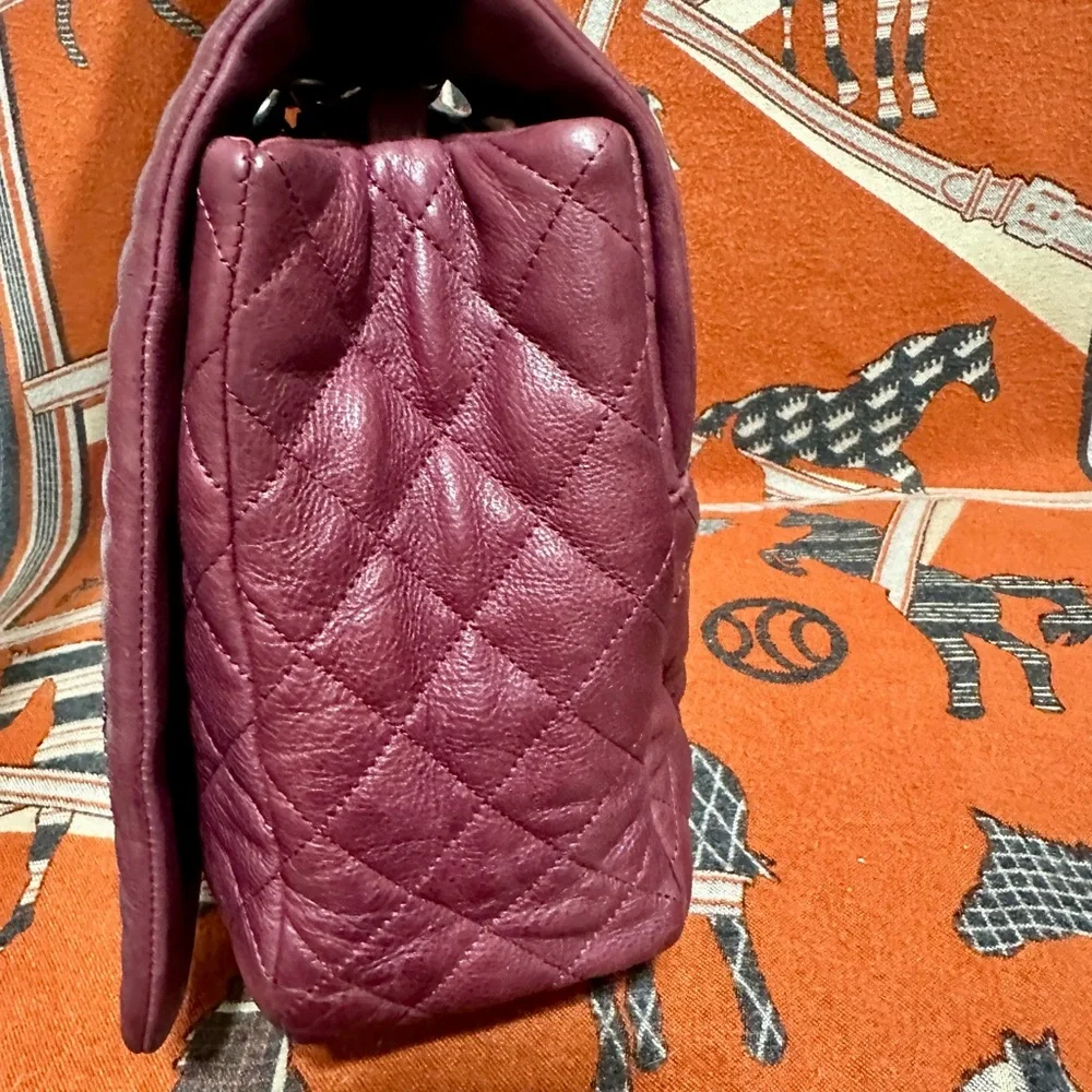 CHANEL Quilted Leather Shoulder Bag in Deep Burgundy